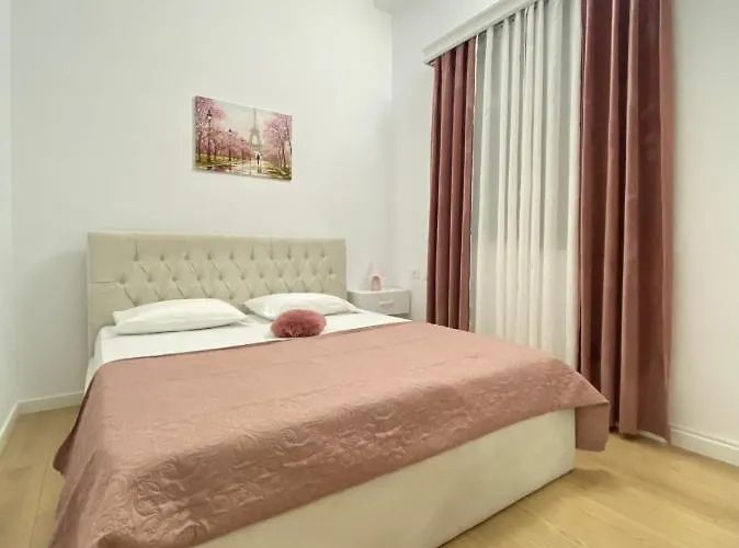 Hc Hotel & Suites 3* Vlorë