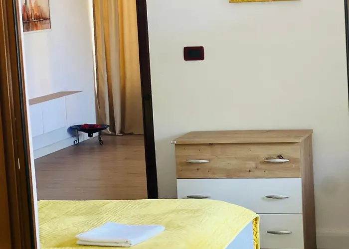 Hc Hotel & Suites 3* Vlorë