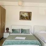 Hotel Hc &
