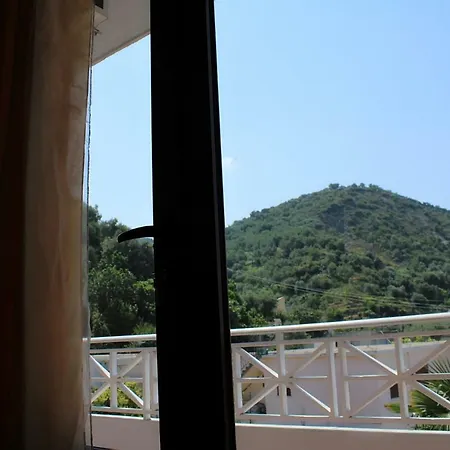 Hc & Vlorë