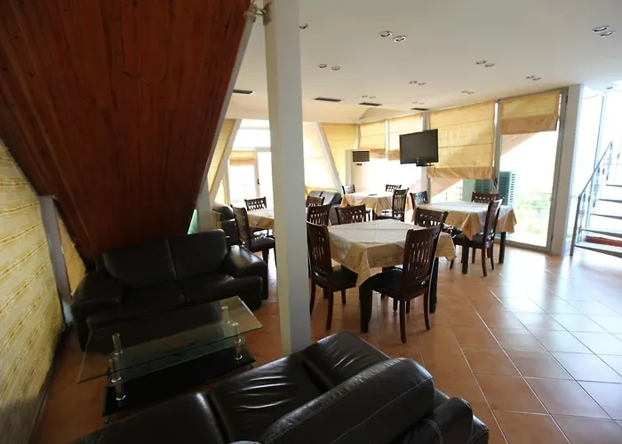 Hc Hotel & Suites ホテル