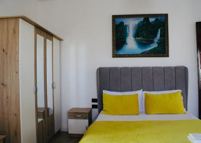 Hc Hotel & Suites 3*